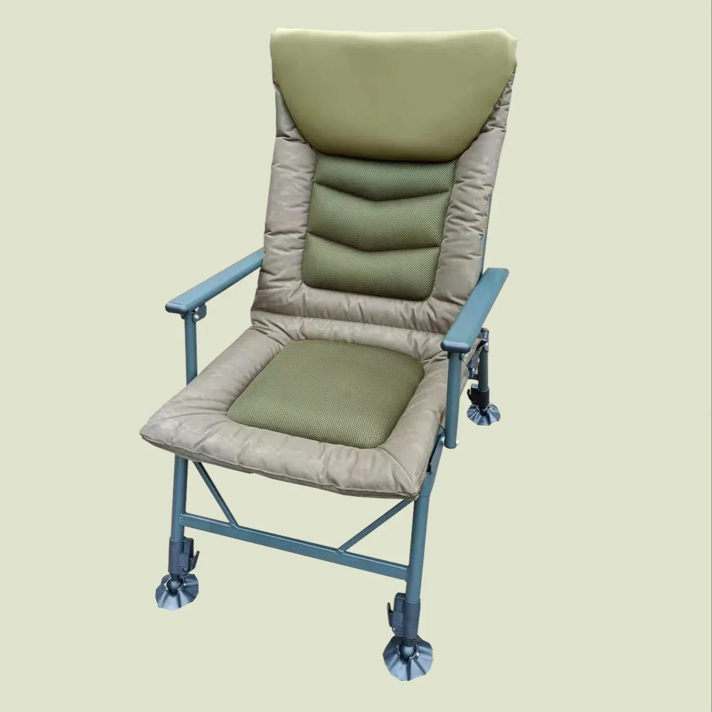 Lit de pêche pliant portable Carp Series avec adaptabilité au terrain