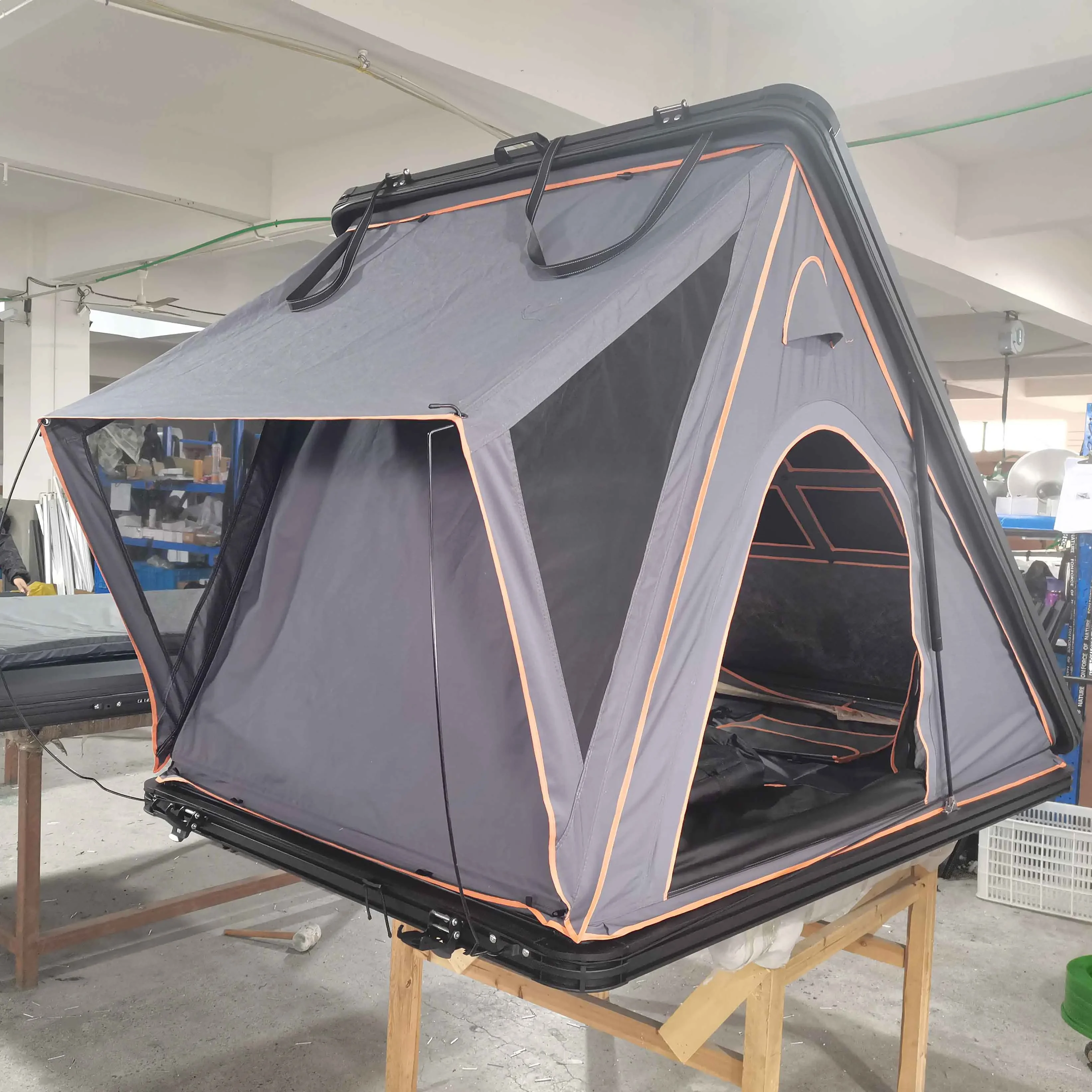 Car Rooftop Tent for 4X4 Vehicles Rooftop Tent