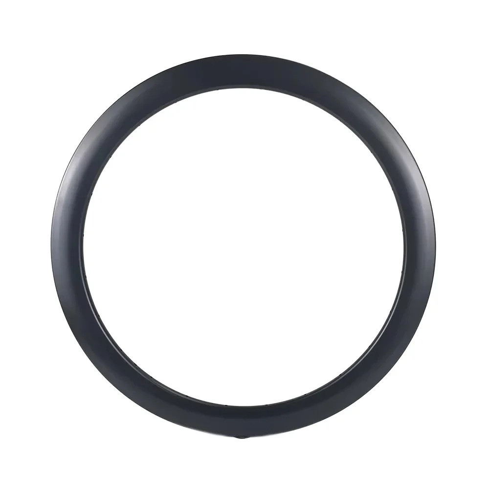 Korkealaatuiset 700C hiilikuituiset maantiepyörän kiekot - syvyys 50 mm, leveys 28 mm - 24H levyjarru